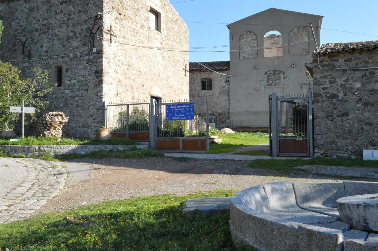 La Ferula Bed & Breakfast Scillato  Dış mekan fotoğraf