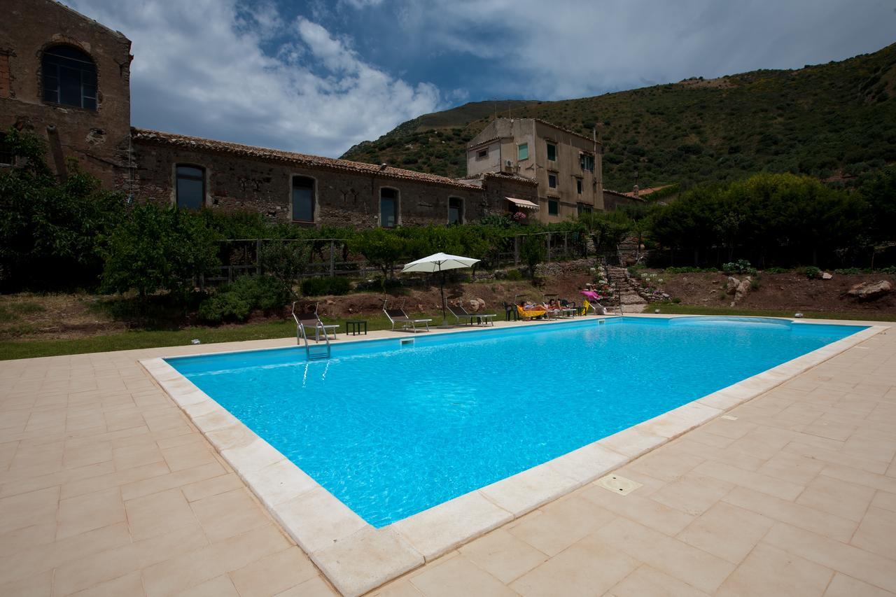 La Ferula Bed & Breakfast Scillato  Dış mekan fotoğraf