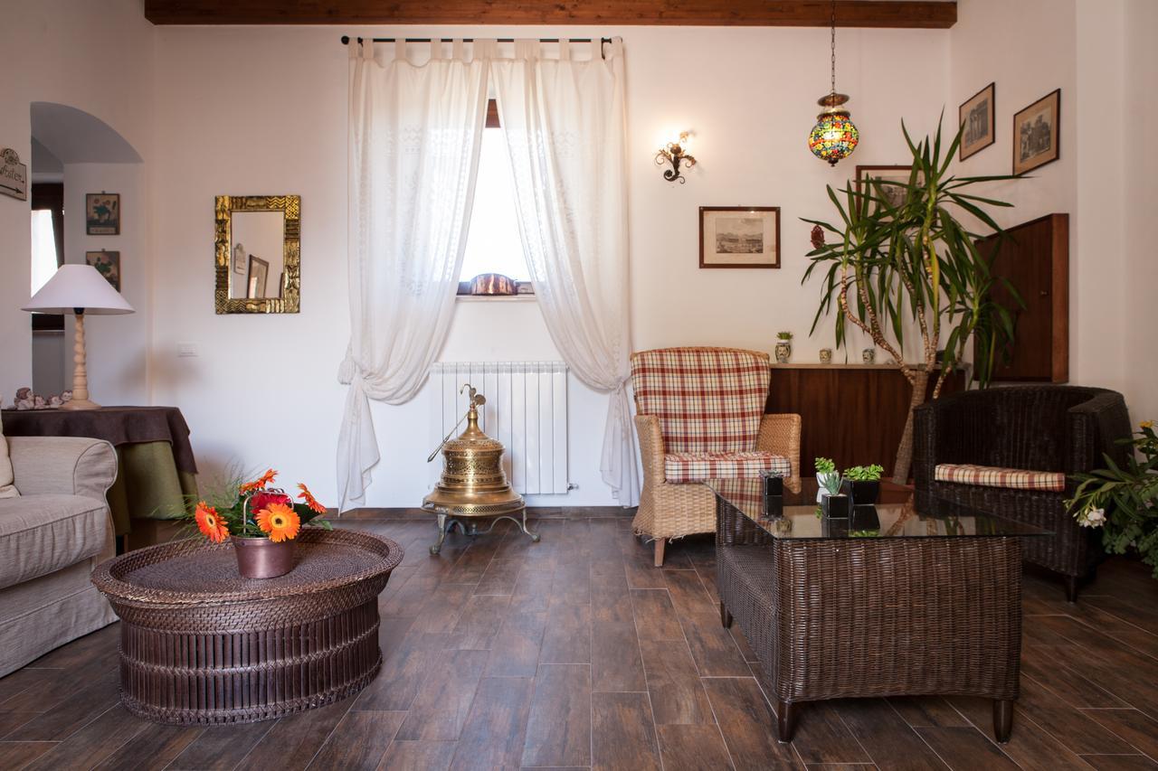 La Ferula Bed & Breakfast Scillato  Dış mekan fotoğraf