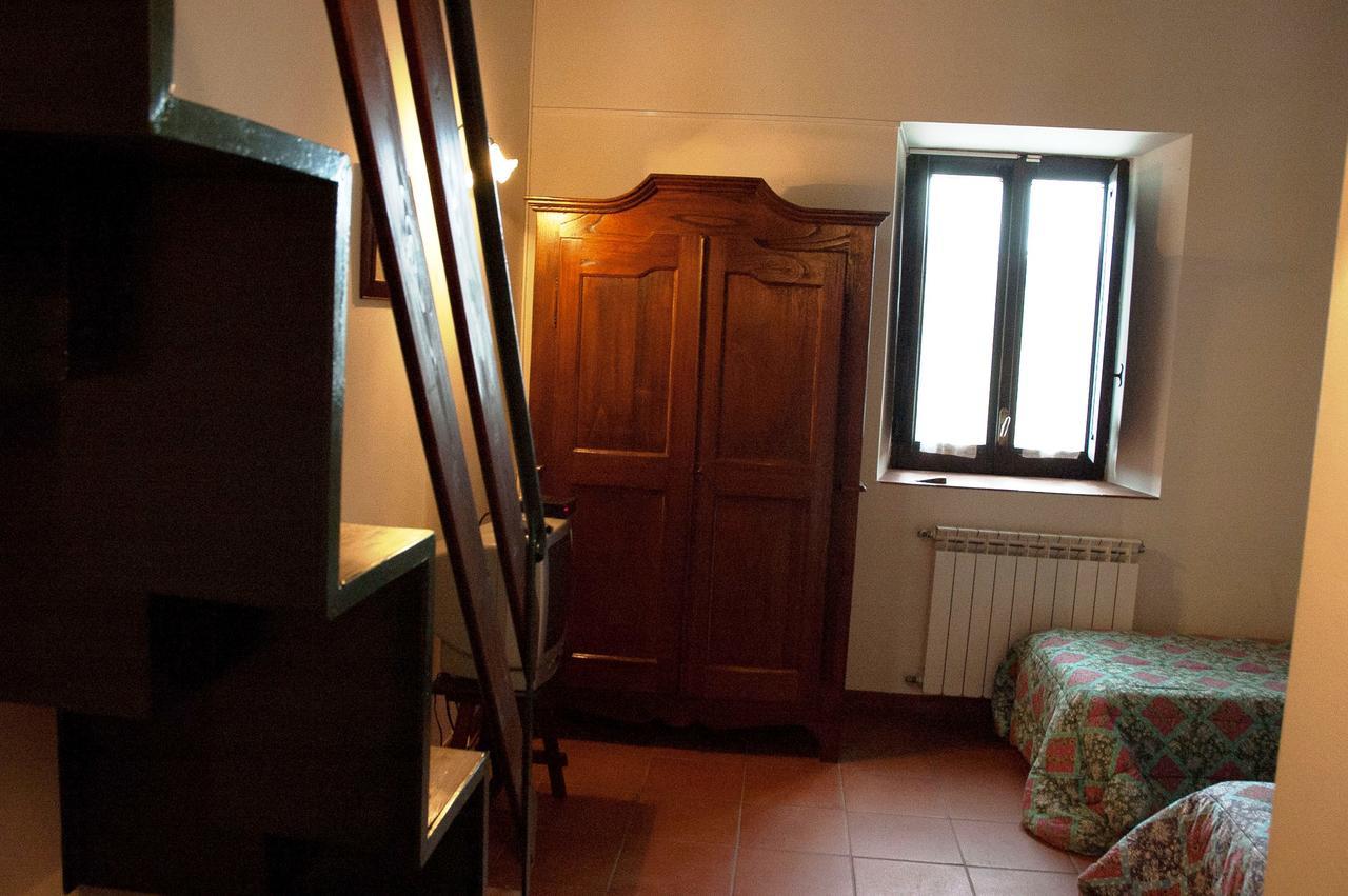 La Ferula Bed & Breakfast Scillato  Dış mekan fotoğraf