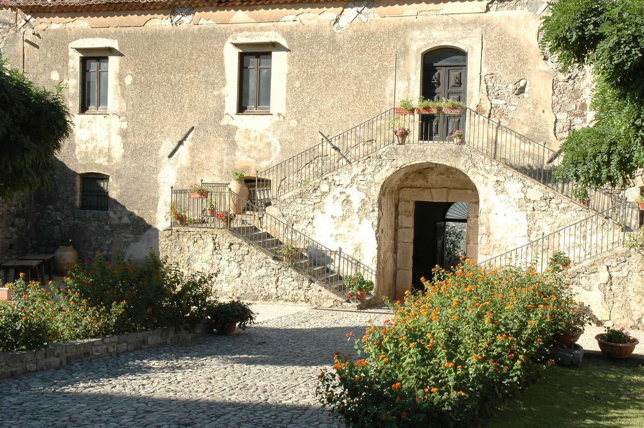 La Ferula Bed & Breakfast Scillato  Dış mekan fotoğraf