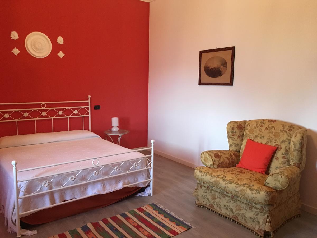La Ferula Bed & Breakfast Scillato  Dış mekan fotoğraf
