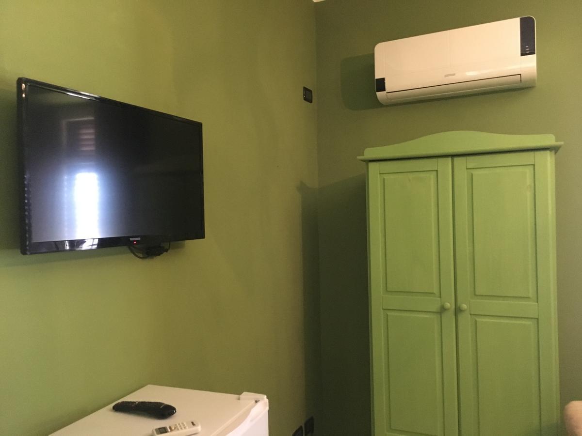 La Ferula Bed & Breakfast Scillato  Dış mekan fotoğraf