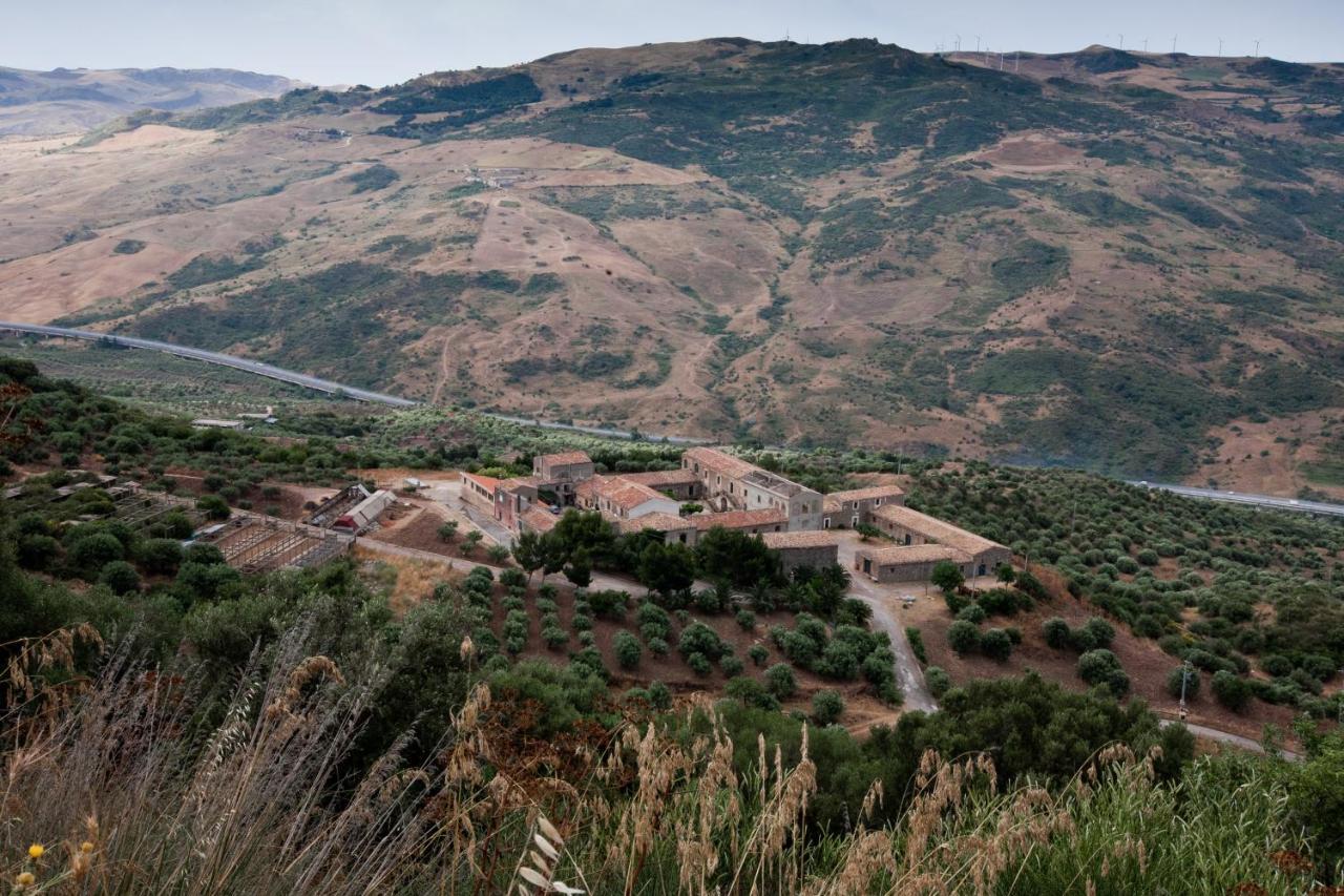 La Ferula Bed & Breakfast Scillato  Dış mekan fotoğraf